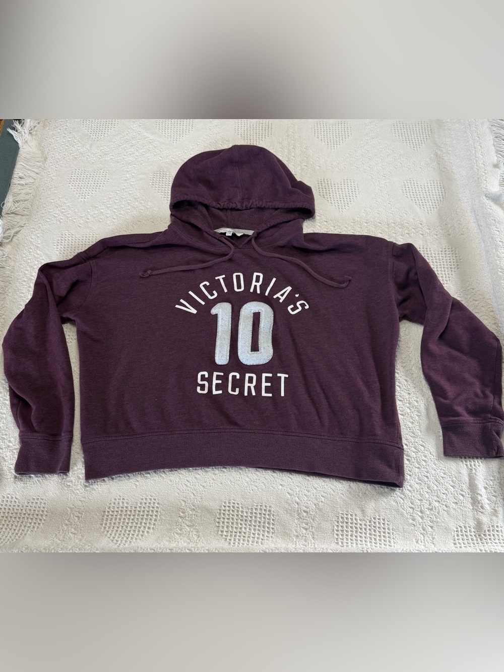 Victoria’s Secret “10” Cropped Lightweight Hoodie (XL)